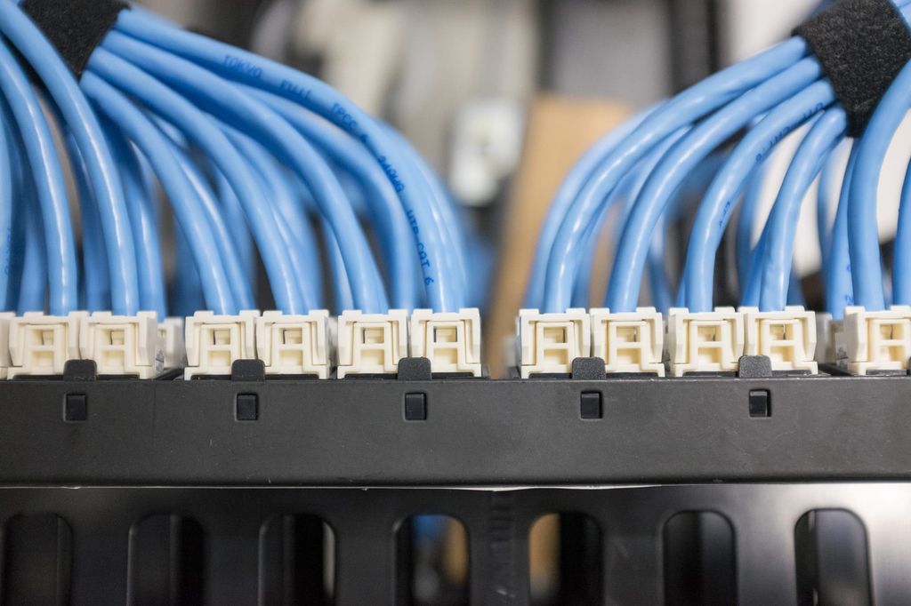 エンタープライズデータセンターのネットワーク機器